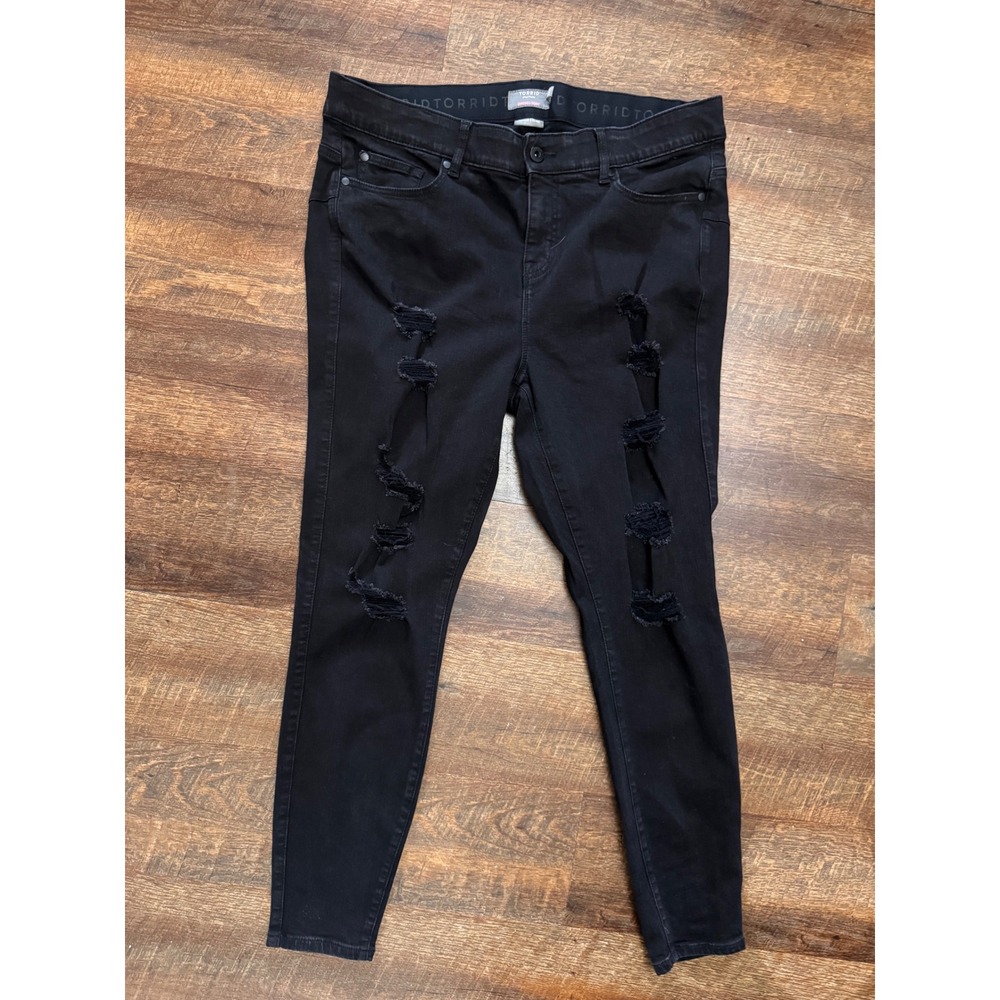 Torrid Bombshell Skinny Jeans 20T Black Distressed Premium Stretch Tall